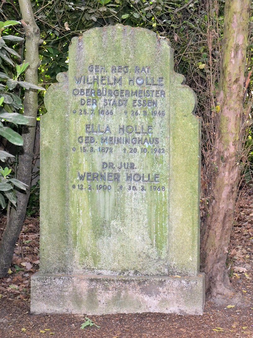 Grabstätte von Wilhelm Holle auf Südwestfriedhof Essen